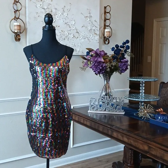Super Sexy Multicolor Sequined Bodycon Mini Dress. Size L - Picture 14 of 17